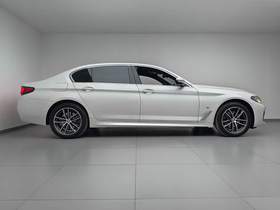 BMW 5 Series 2022