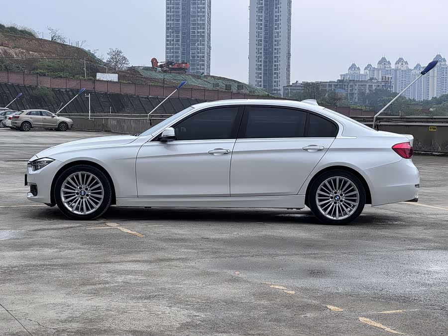 BMW 3 Series 2018 — фото 8