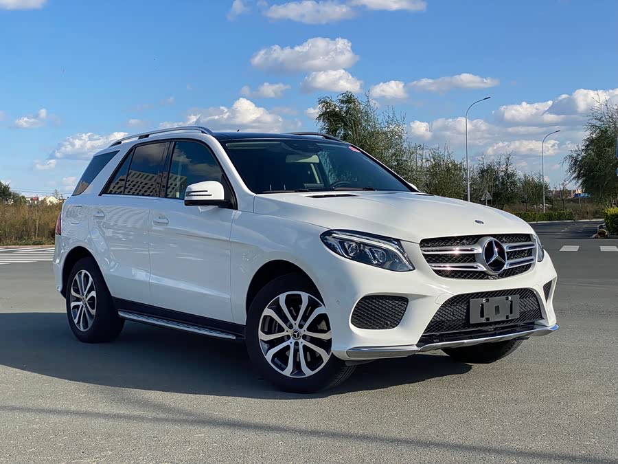 Mercedes-Benz GLE 2016