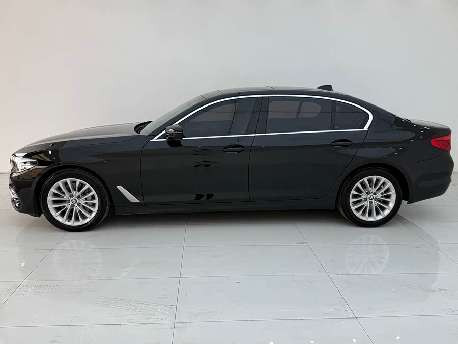 BMW 5 Series 2019