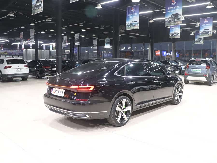 Volkswagen Passat 2023