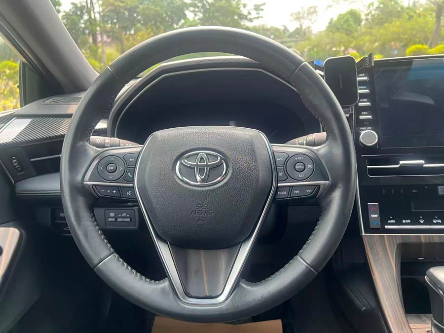 Toyota Avalon 2022
