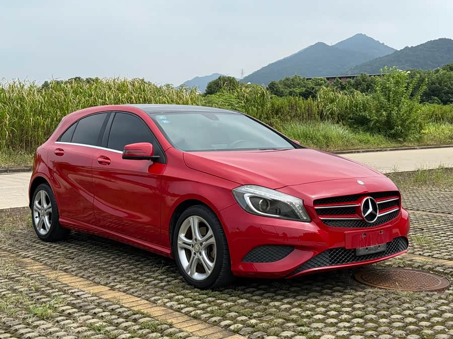 Mercedes-Benz A-Class 2015