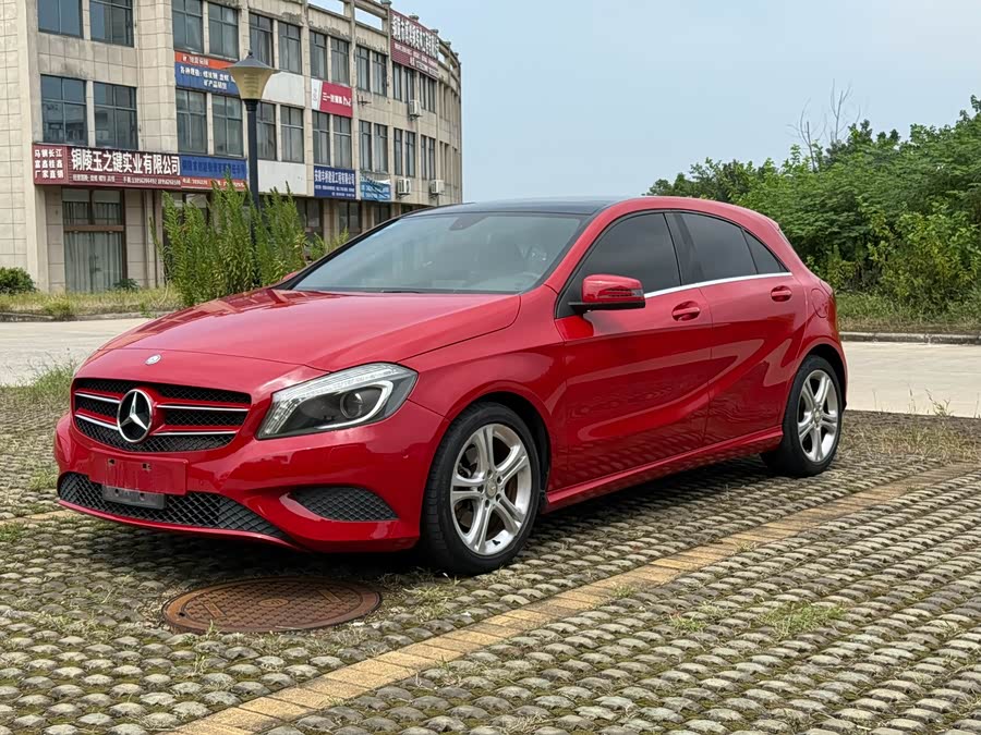 Mercedes-Benz A-Class 2015