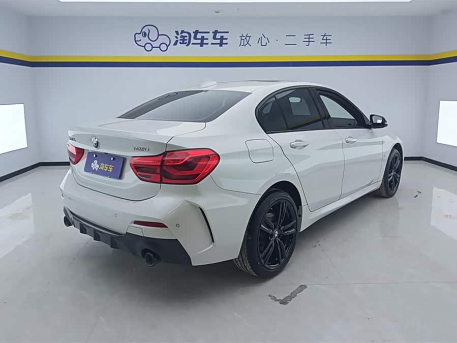 BMW 1 Series 2021