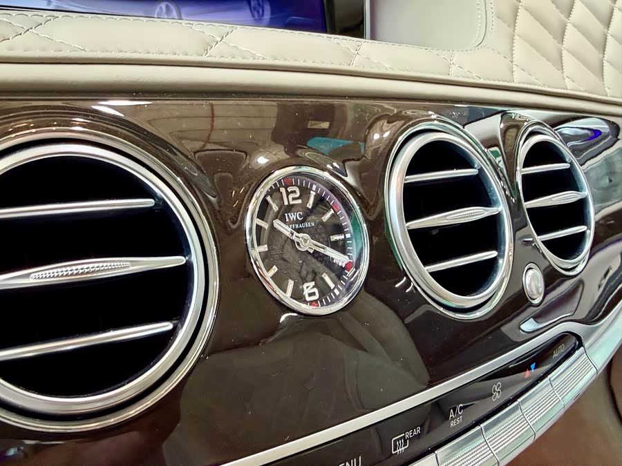 Mercedes-Benz Maybach S-Class 2017 — фото 15