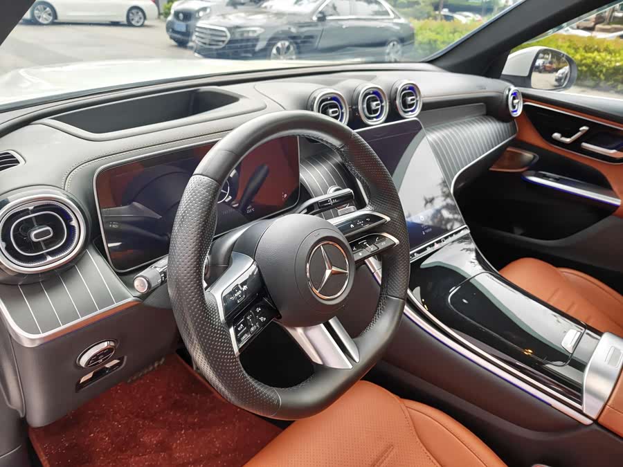 Mercedes-Benz GLC 2023 — фото 24