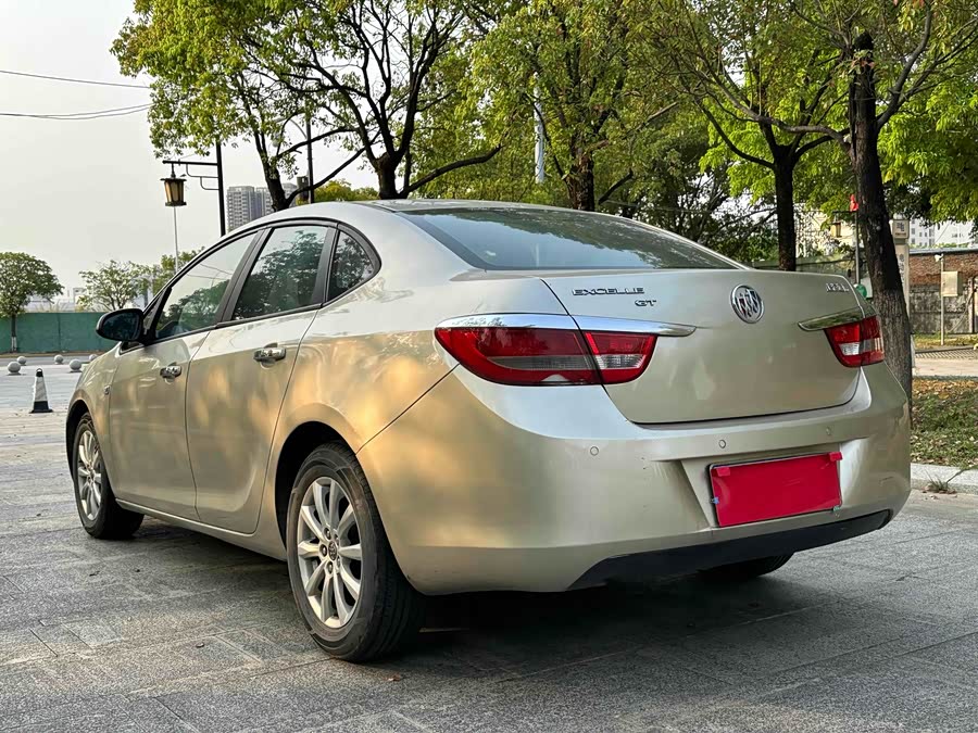 Buick Excelle 2013