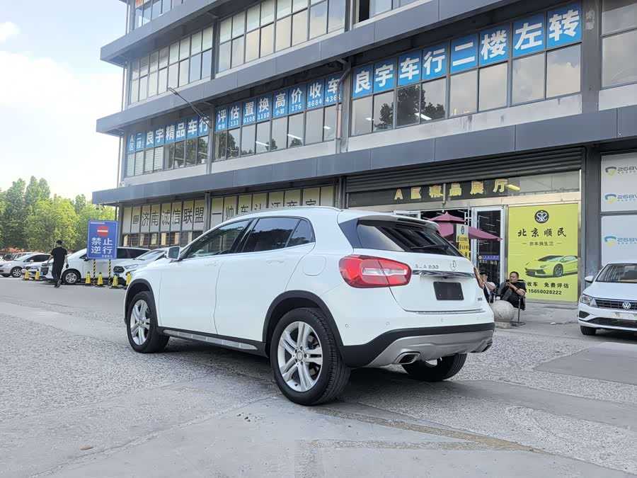 Mercedes-Benz GLA 2016
