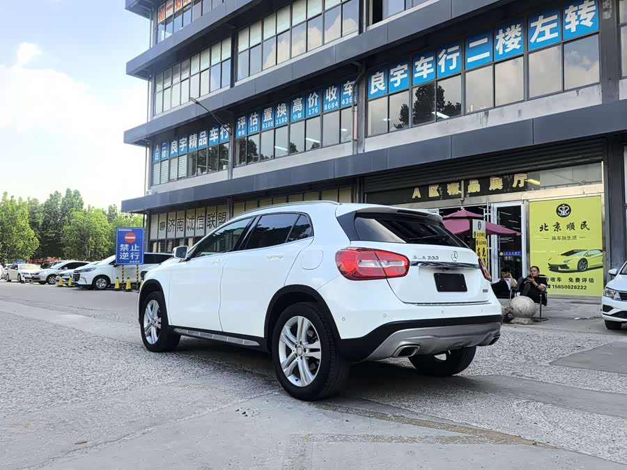 Mercedes-Benz GLA 2016