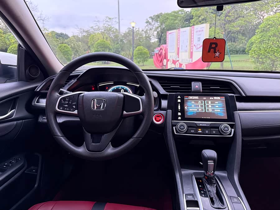 Honda Civic 2019 — фото 12