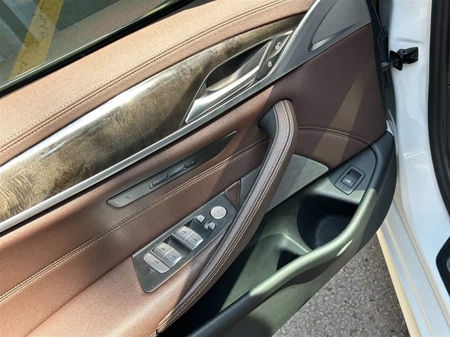 BMW 5 Series 2022