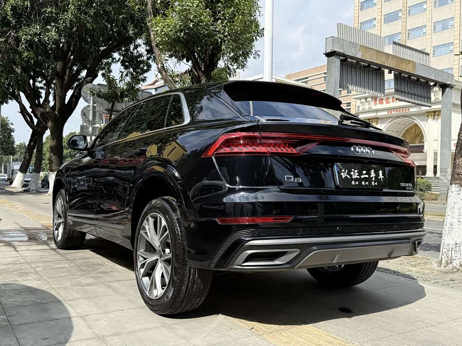 Audi Q8 2022