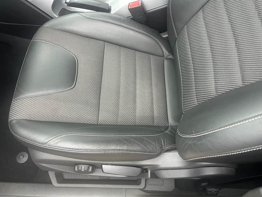Ford Kuga 2015 — фото 12