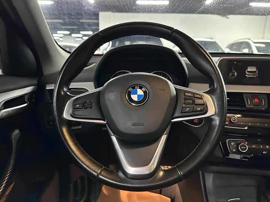 BMW X1 2016 — фото 10