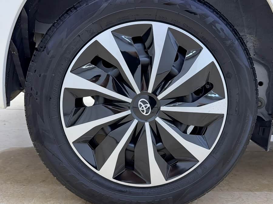 Toyota Vios 2022 — фото 23