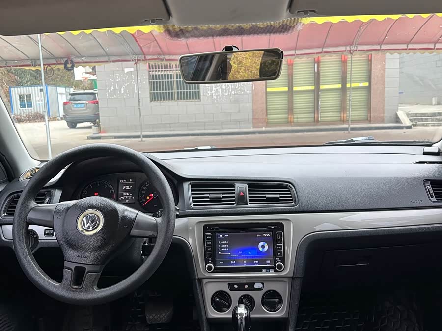 Volkswagen Gran Lavida 2013
