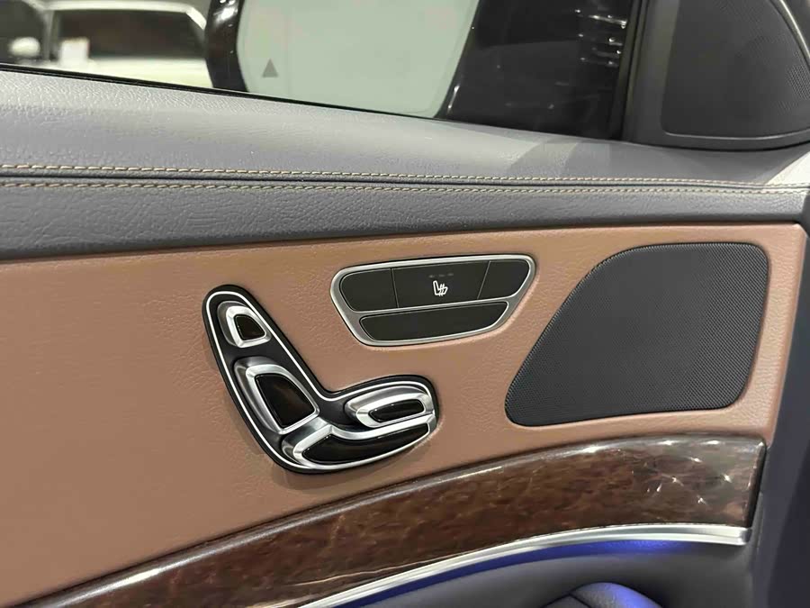 Mercedes-Benz S-Class 2020