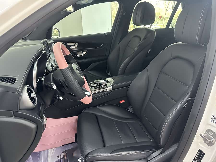 Mercedes-Benz GLC 2018 — фото 18