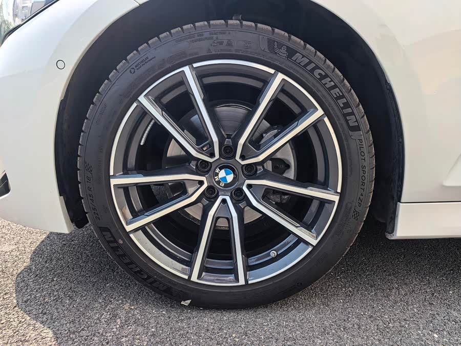 BMW 3 Series 2025