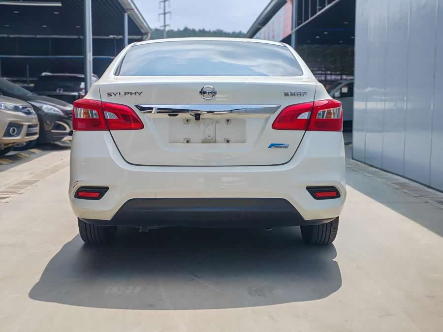 Nissan Sylphy 2018 — фото 13
