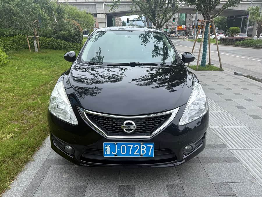 Nissan Tiida 2011
