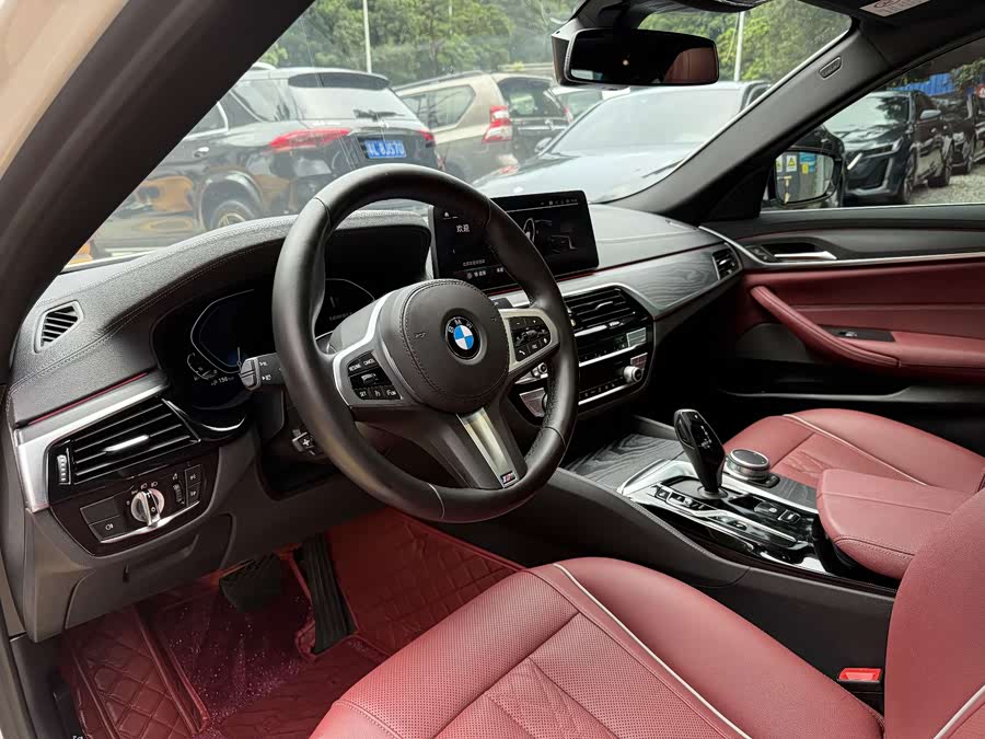 BMW 5 Series New Energy 2022 — фото 9