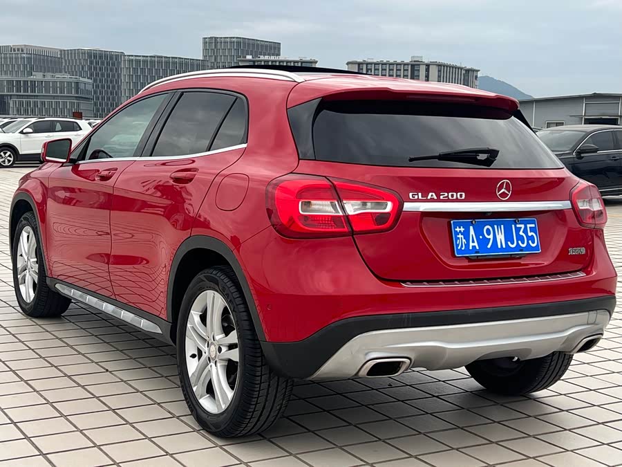 Mercedes-Benz GLA 2015