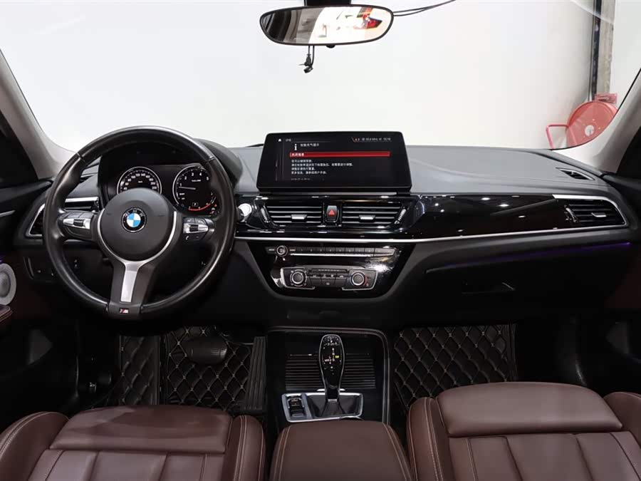 BMW 1 Series 2023 — фото 12