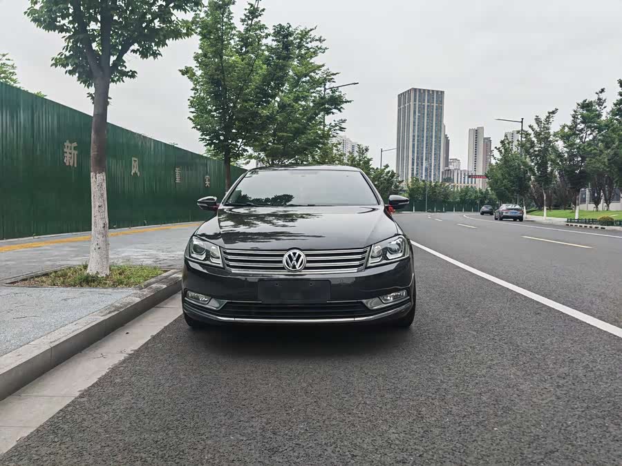 Volkswagen Magotan 2013