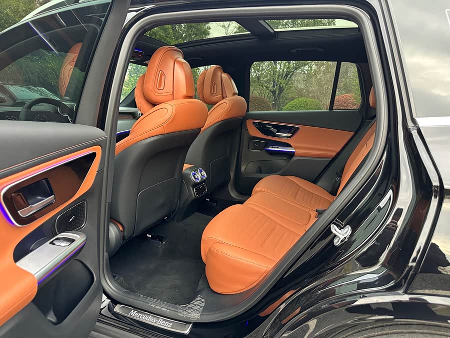 Mercedes-Benz GLC 2025
