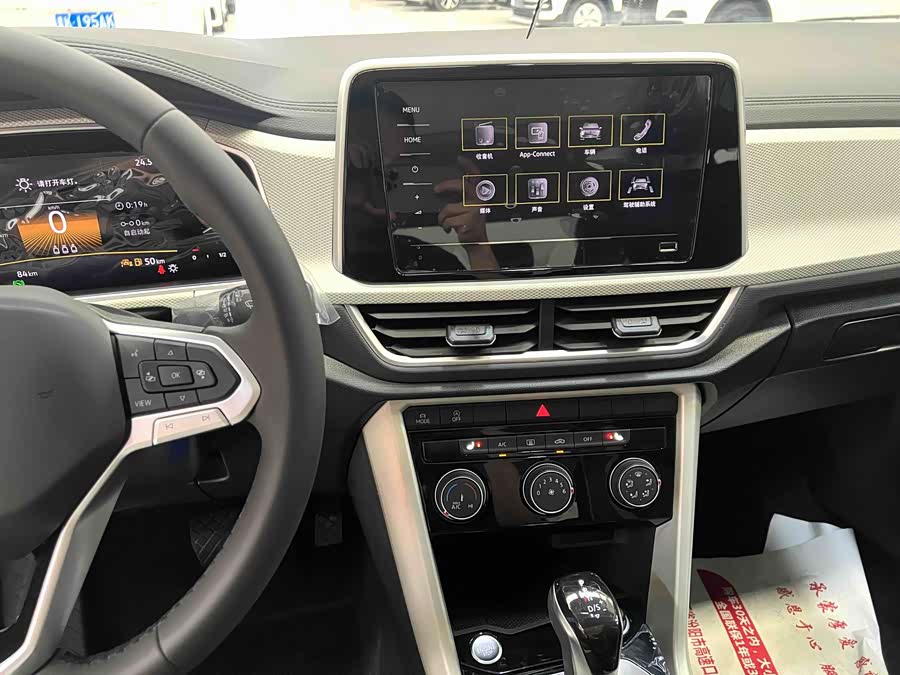 Volkswagen T-Roc 2025 — фото 12