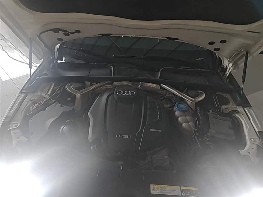 Audi A4L 2018 — фото 20