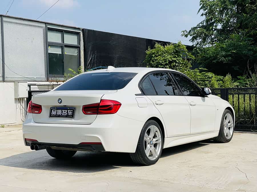 BMW 3 Series 2019 — фото 18