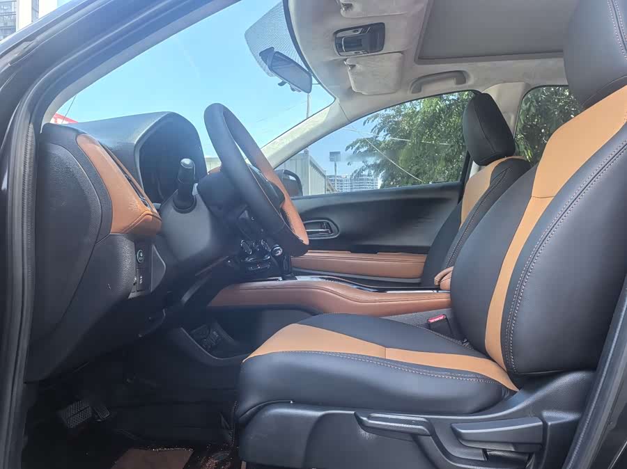 Honda Vezel 2016