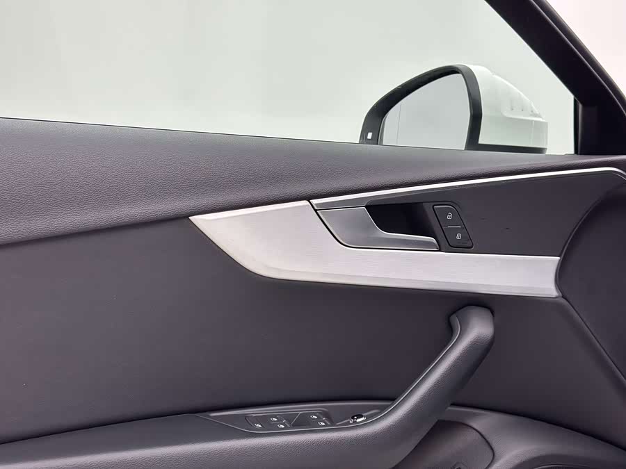 Audi A4L 2020