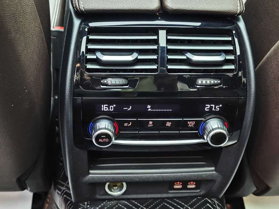 BMW 5 Series 2023 — фото 18