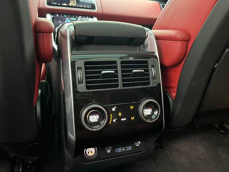 Land Rover Range Rover Sport 2018 — фото 15