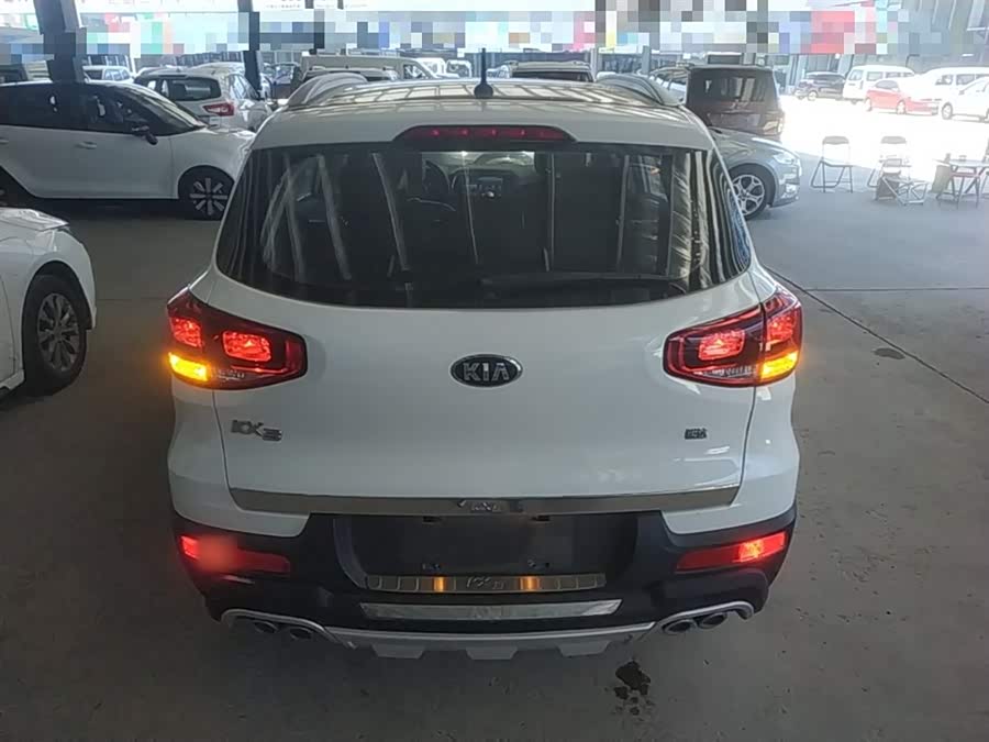Kia KX3 Proud Running 2017