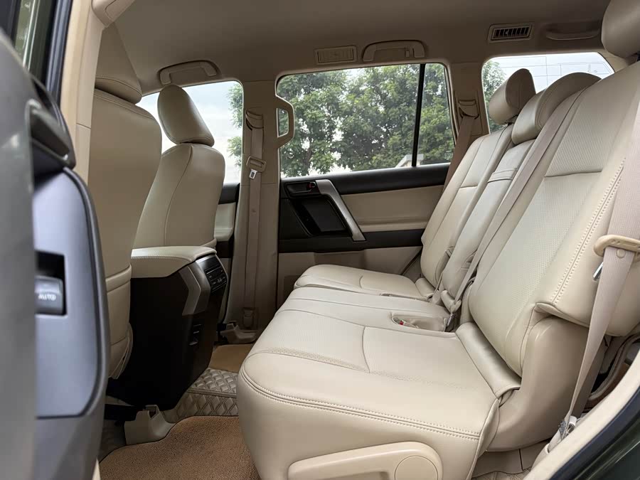 Toyota Prado 2010