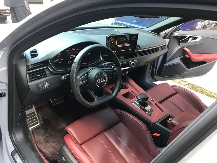 Audi A4L 2024