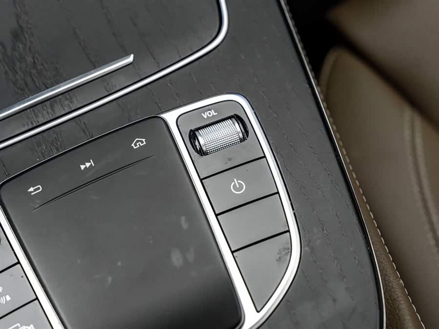 Mercedes-Benz E-Class 2020 — фото 32