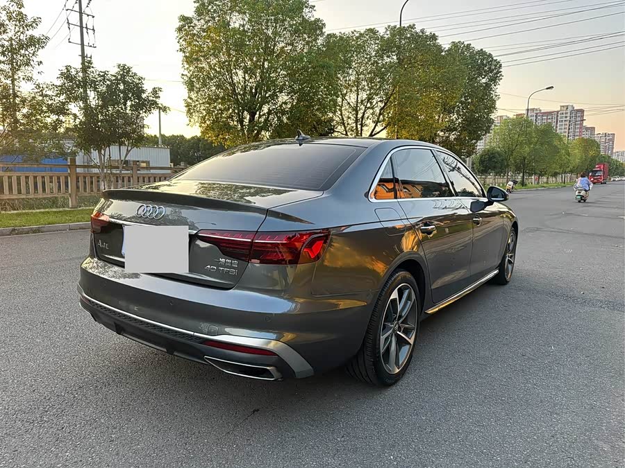 Audi A4L 2020