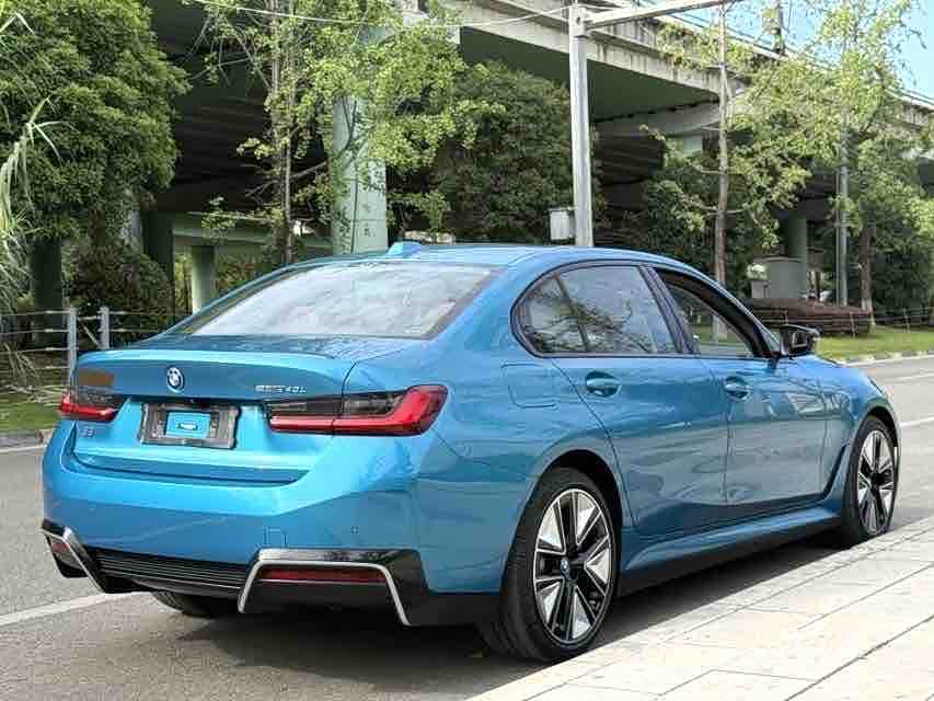 BMW i3 2023
