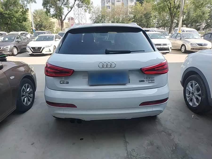 Audi Q3 2015