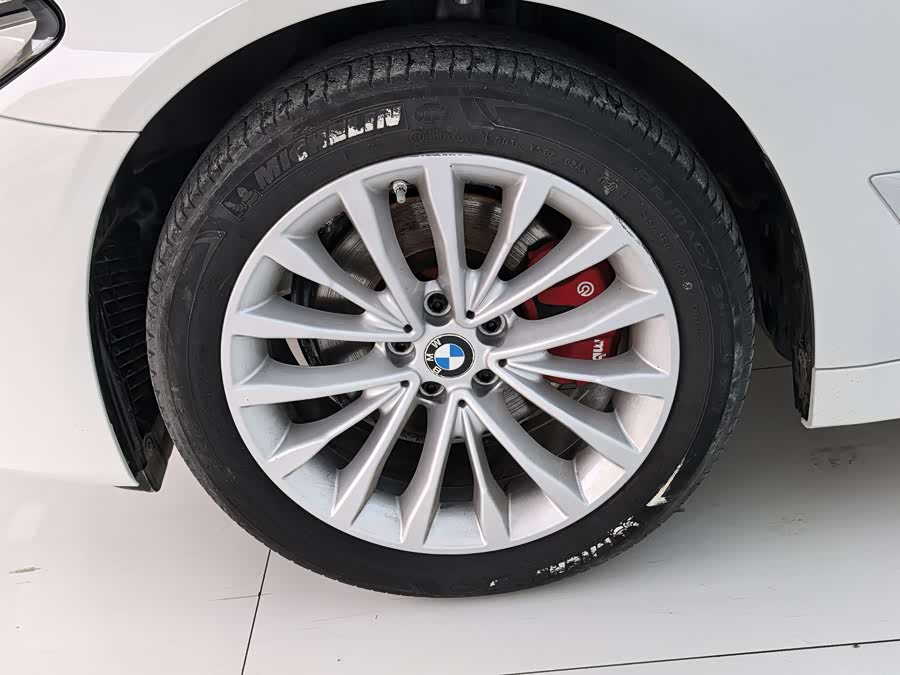 BMW 5 Series 2021