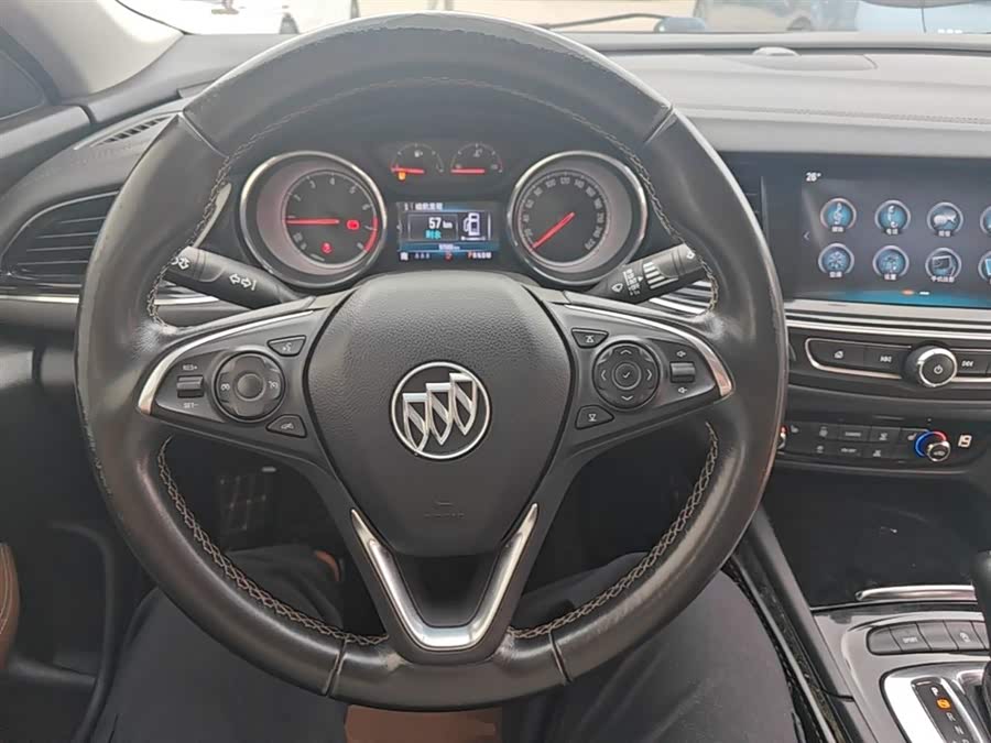 Buick Regal 2019 — фото 11