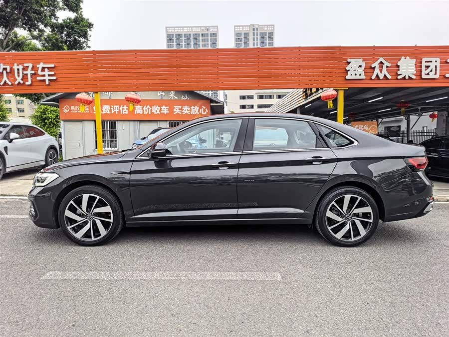 Volkswagen Sagitar 2023