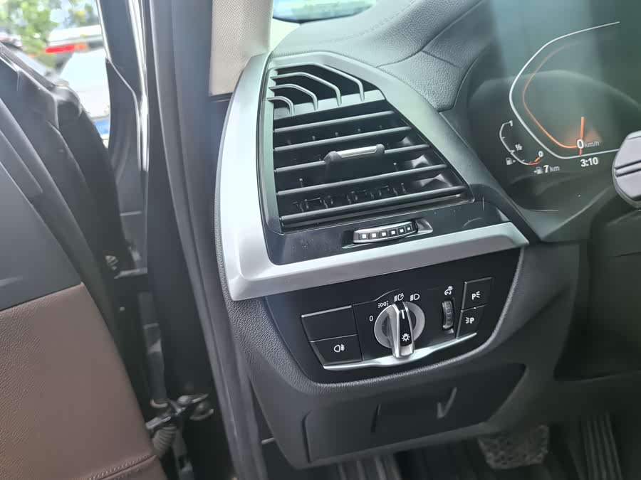 BMW X3 2021
