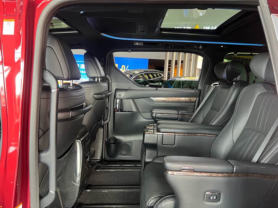 Toyota Alphard 2020